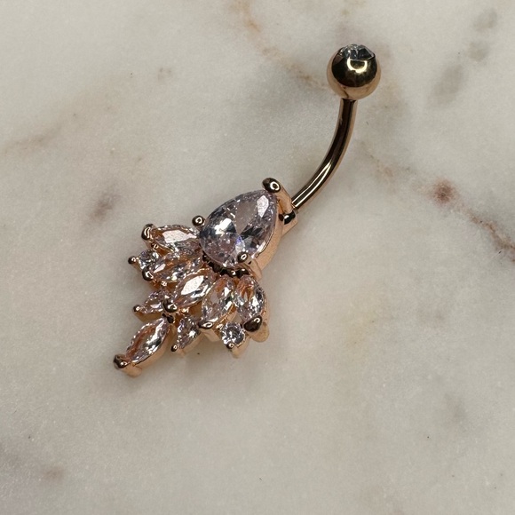 Belly Button Ring - Picture 4 of 7